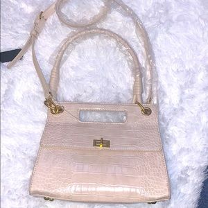 This purse is brand new! Never used!